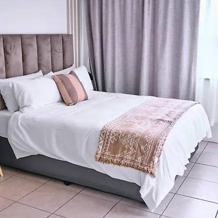 Karabo'S Nest Villa Johannesburg Exterior photo