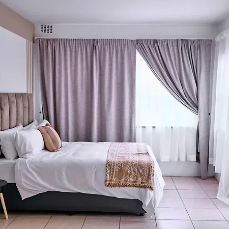 Karabo'S Nest Villa Johannesburg Exterior photo