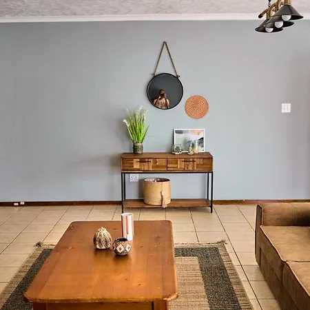 Karabo'S Nest Villa Johannesburg Exterior photo