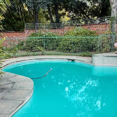 Karabo'S Nest Villa Johannesburg Exterior photo